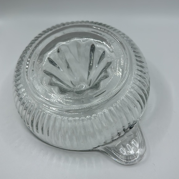 Vintage Federal Glass, Pressed Glass Juicer Circa 1950s, Excellent Condition - Picture 3 of 3